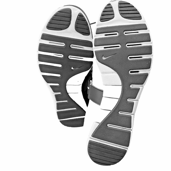 Nike NWT Mary Jane Size 6 Black Sneakers Shoes - Picture 4 of 9